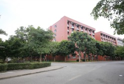 uwc是什么学校