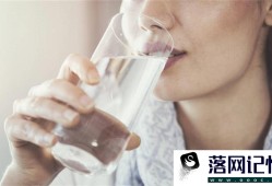 打嗝喝水有用吗优质