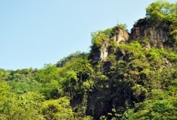 云山雾绕青城山：《夏の终り》