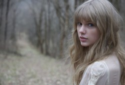 【MV】饥饿游戏主题曲 Safe And Sound – Taylor Swift