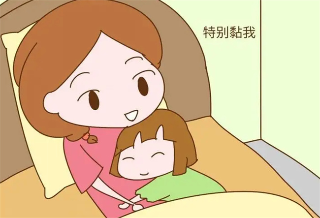 孩子总是黏着妈妈怎么改善  第1张