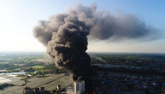 梦到别人家着火了是啥意思  第1张