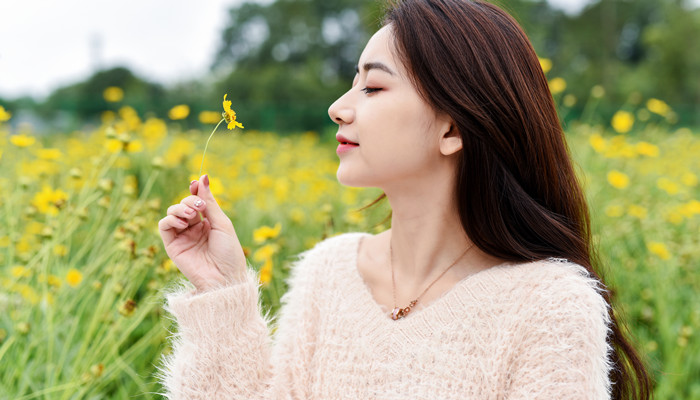 梦见姐姐后背受伤是什么意思  第1张