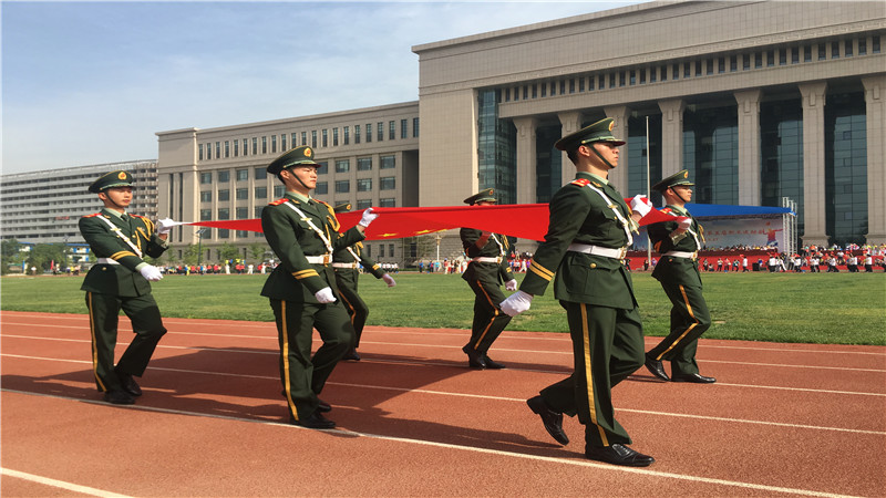 大学生兵和普通兵的区别  第1张