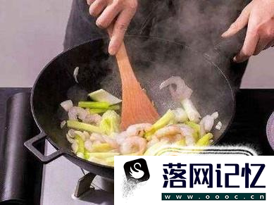 哪种锅炒菜更健康优质  第1张